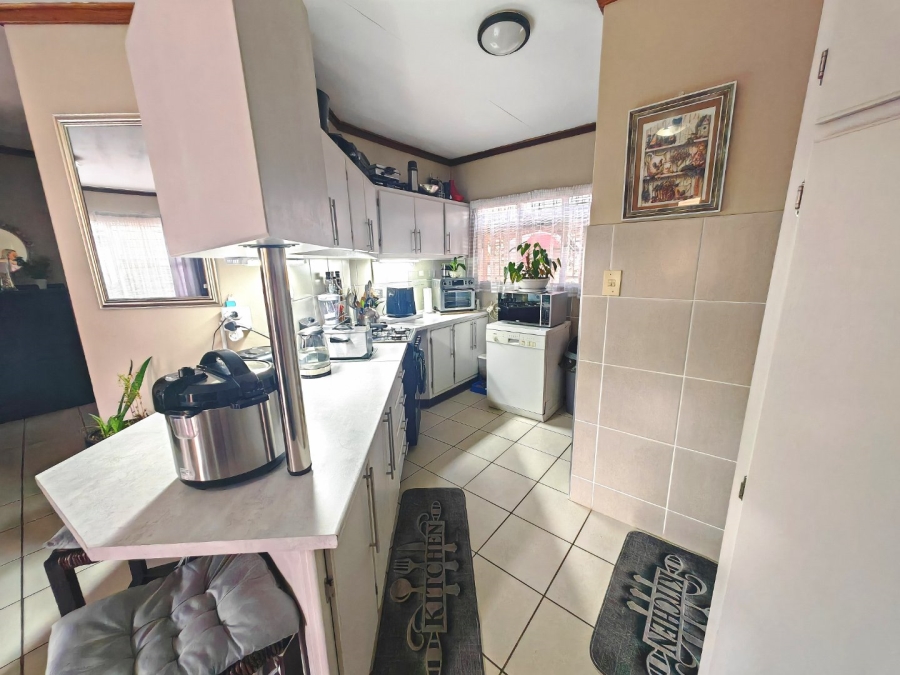 2 Bedroom Property for Sale in Pellissier Free State